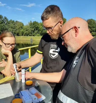 Strażnicy Rzek WWF badają stan wody